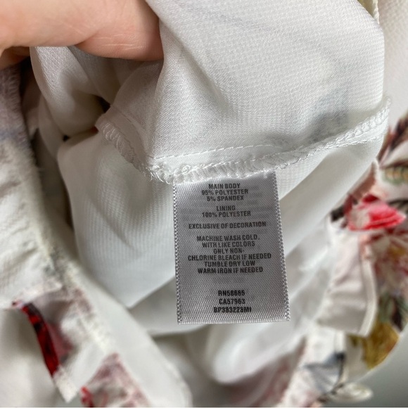 BP. Eyelet Ruffle Floral Flower Print Long Sleeve‎ Romper Dainty Flowy Medium - Picture 6 of 7